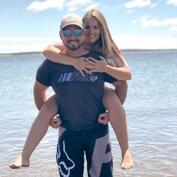 Meet your Posher, Heidi - Picture 1 of 1